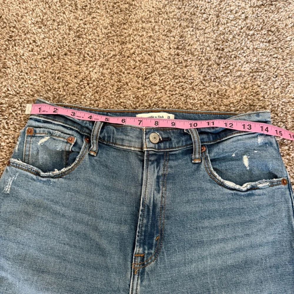 Abercrombie & Fitch Ankle Straight Ultra High Rise Distressed Jeans 29 8 Denim